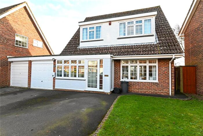 3 Bedroom Detached House For Sale In Deerleap Way, New Milton, Hampshire, BH25