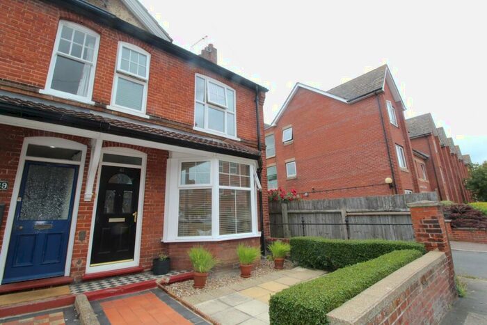 2 Bedroom End Of Terrace House To Rent In Felix Road, Felixstowe, Suffolk, IP11