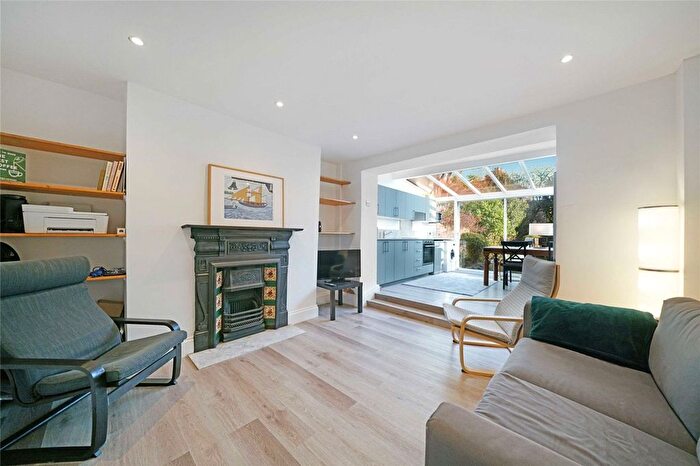 4 Bedroom Detached House For Sale In Tavistock Terrace, London, N19