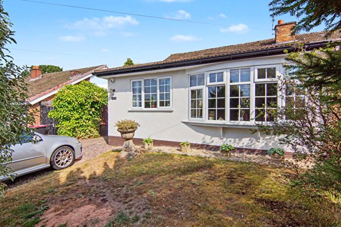 2 Bedroom Semi-Detached Bungalow For Sale In Kingswood Avenue, Corley, CV7