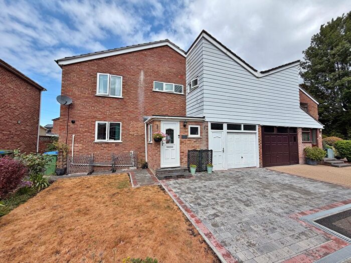 4 Bedroom Semi-Detached House For Sale In The Keep, Portchester, PO16