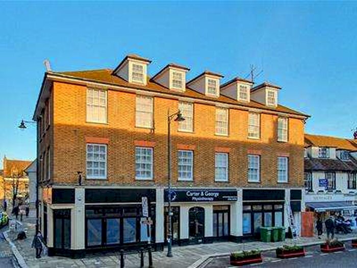 2 Bedroom Flat To Rent In Market Place, Hertford, SG14