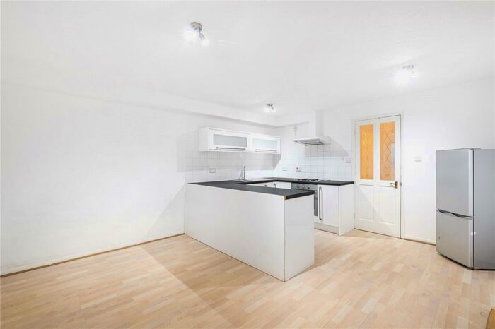 Studio To Rent In Newland Street, London, E16