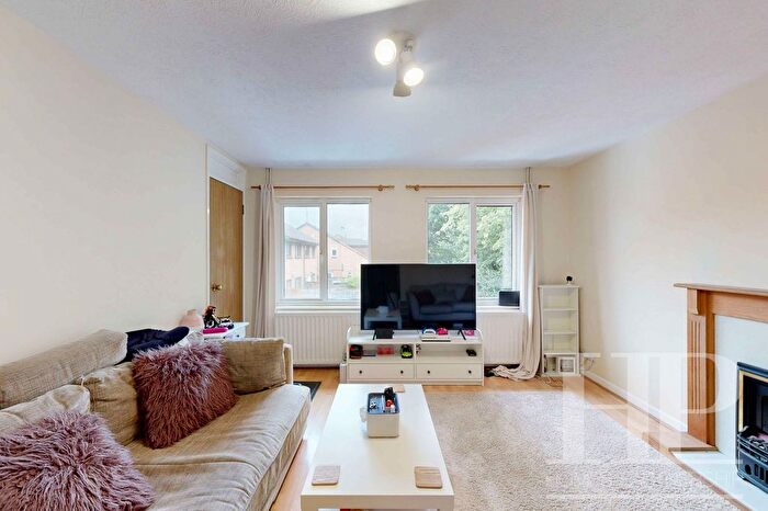 1 Bedroom Maisonette To Rent In Charrington Way, Broadbridge Heath, RH12