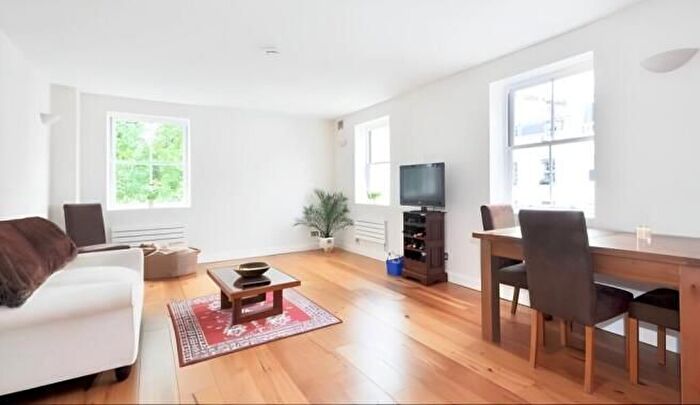 3 Bedroom Flat To Rent In Craven Hill Gardens, London, W2