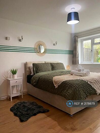 2 Bedroom Flat To Rent In Dagmar Avenue, Wembley, HA9