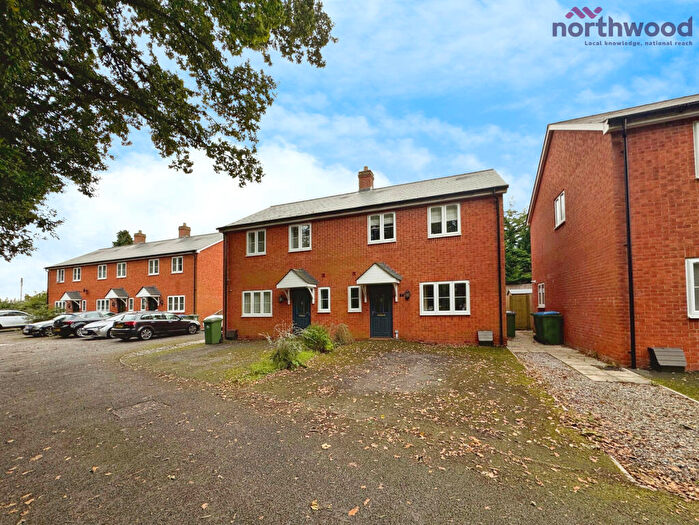 3 Bedroom Semi Detached House To Rent In Furze Close, Sholing, SO19