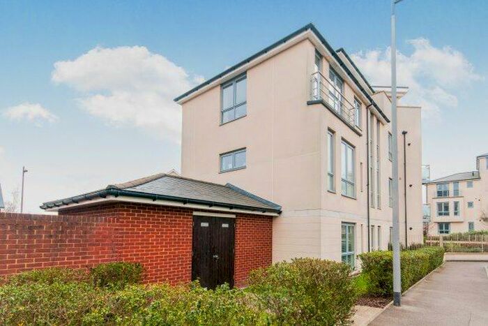 2 Bedroom Flat To Rent In Springhead Parkway, Gravesend, DA11