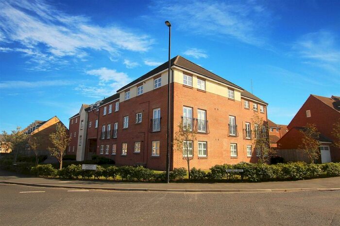 2 Bedroom Flat To Rent In Dukesfield, Shiremoor, Newcastle Upon Tyne, NE27
