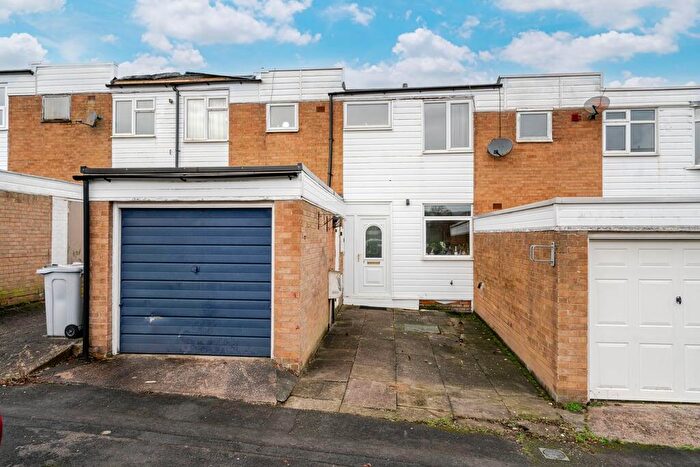 3 Bedroom Terraced House For Sale In Wetheral Road, Macclesfield, SK10