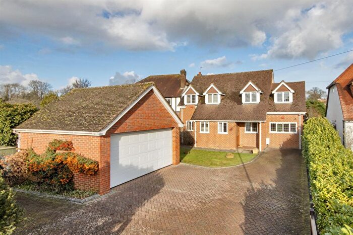 4 Bedroom Detached House For Sale In Tonbridge Road, Hildenborough, TN11