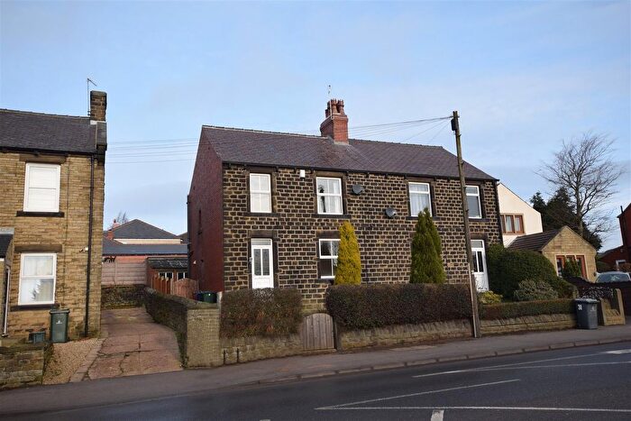 3 Bedroom Semi-Detached House To Rent In Barnsley Road, Penistone, Sheffield, S36