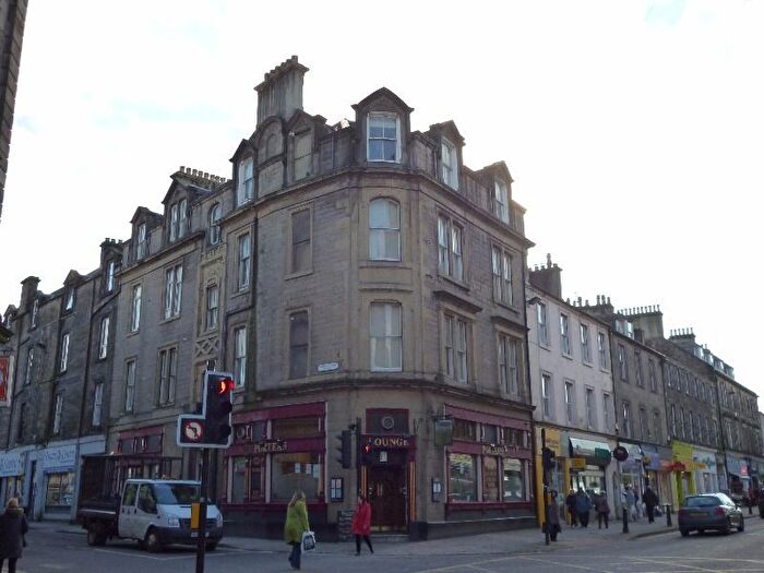 5 Bedroom Flat To Rent In Upper Craigs, Stirling Town, Stirling, FK8