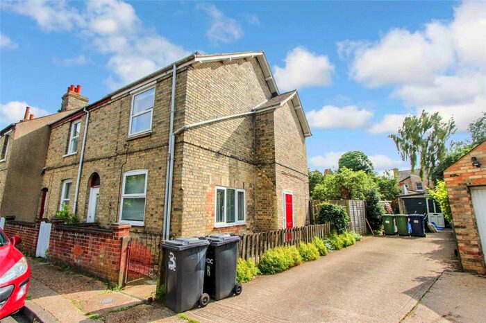 3 Bedroom End Of Terrace House To Rent In Montagu Road, Huntingdon, PE29