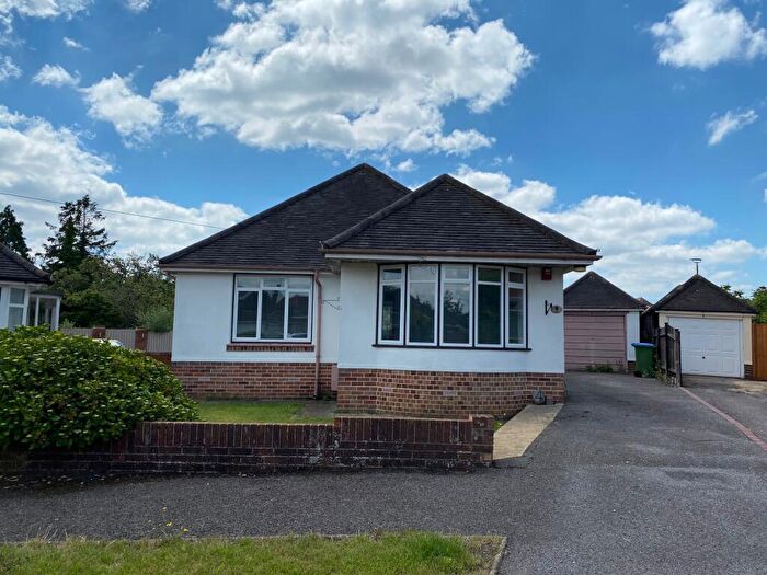 2 Bedroom Bungalow To Rent In Cranbourne Close, Southampton, SO15