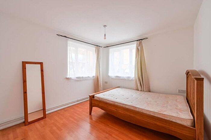 2 Bedroom Flat To Rent In Ronnie Lane, Manor Park, London, E12