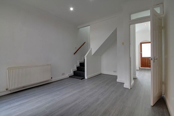 2 Bedroom Terraced House To Rent In Kitchener Road, Selly Park, Birmingham, B29