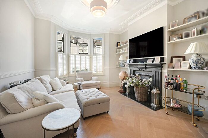 4 Bedroom Flat To Rent In Hestercombe Avenue, London, SW6