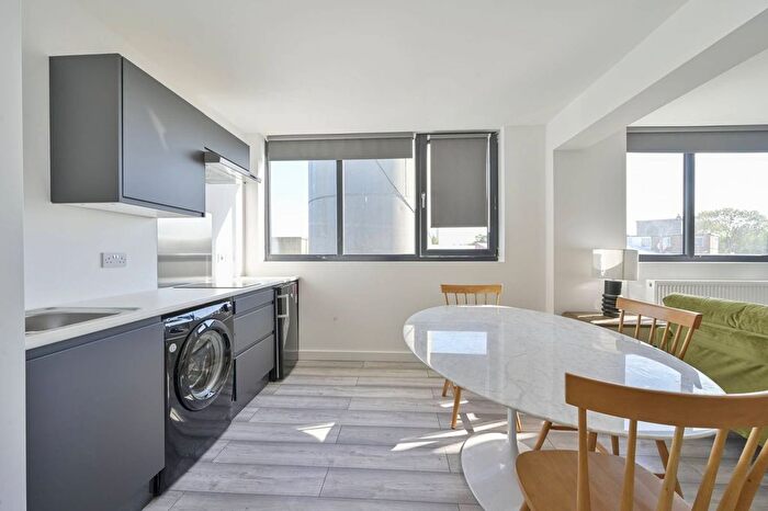 Studio To Rent In Deer Park Road, Merton Abbey Mills, Wimbledon, SW19