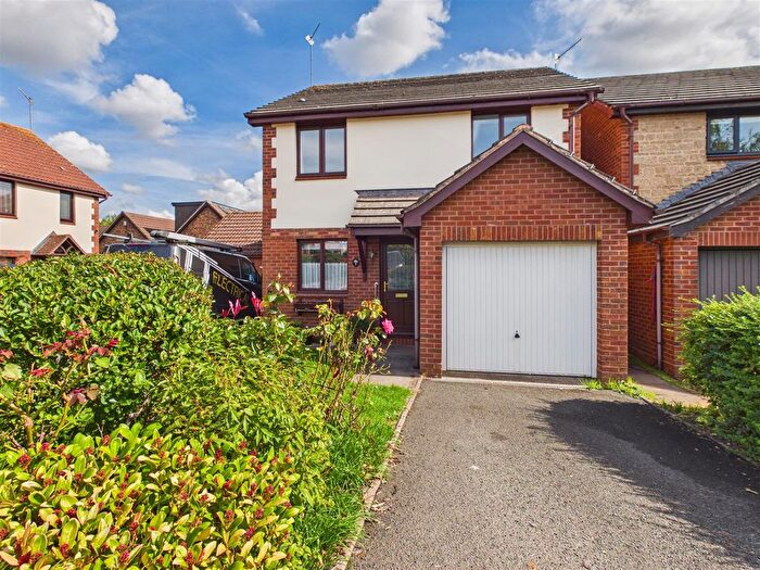3 Bedroom Detached House For Sale In Byron Close, Powick, WR2