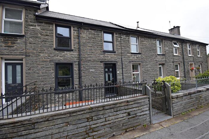 3 Bedroom Terraced House For Sale In Tanygrisiau, Blaenau Ffestiniog, LL41