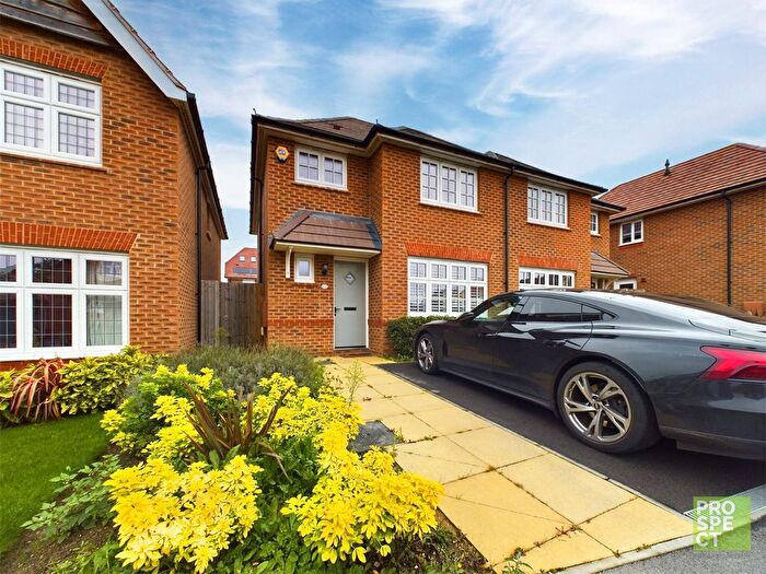3 Bedroom Detached House To Rent In Deacon Grove, Warfield, Bracknell, Berkshire, RG42