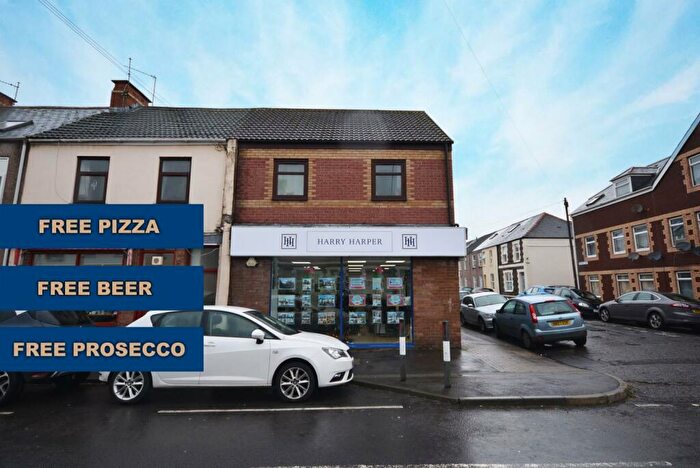 3 Bedroom Private Hall To Rent In A Cathays Terrace, Cathays, Cardiff, CF24