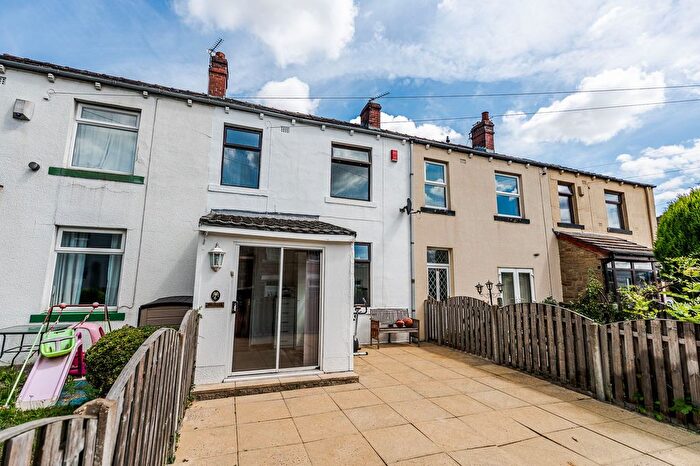 3 Bedroom Terraced House For Sale In Ravens Croft, Dewsbury, WF13