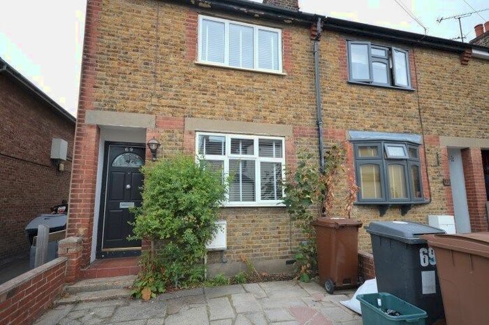 2 Bedroom End Of Terrace House To Rent In Upper Bridge Road, Chelmsford, CM2