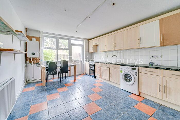 4 Bedroom Terraced House To Rent In Solway Close, Hackney, London, E8