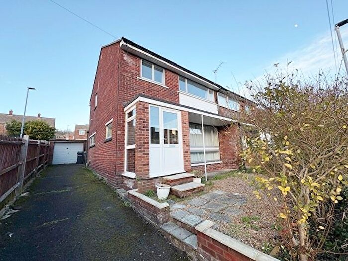 3 Bedroom Semi Detached House To Rent In Courtmount Grove, Cosham, PO6