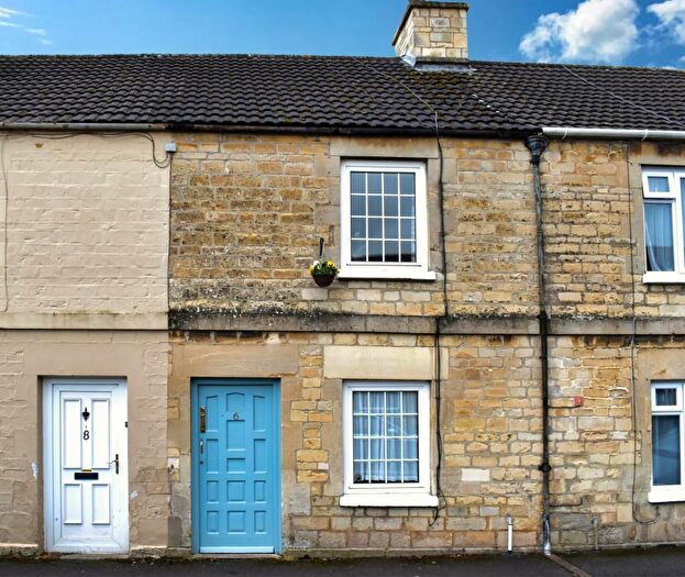 2 Bedroom Cottage To Rent In Chester Street, Cirencester, GL7