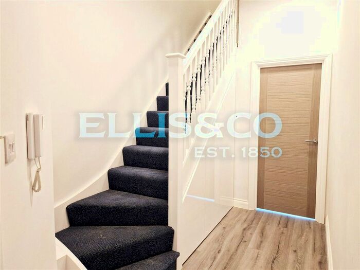3 Bedroom Flat To Rent In Station Road, Harrow, HA1