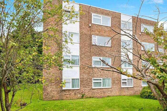 2 Bedroom Flat For Sale In Anson Drive, Southampton, SO19