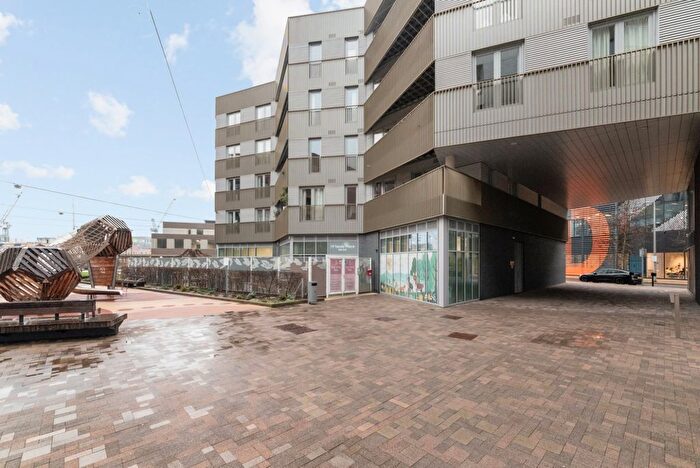 3 Bedroom Flat To Rent In Parkes Street, East Village, E20