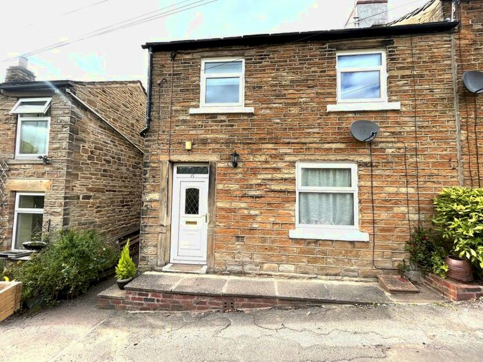 2 Bedroom Cottage For Sale In Clough Gate, Grange Moor, Wakefield, WF4