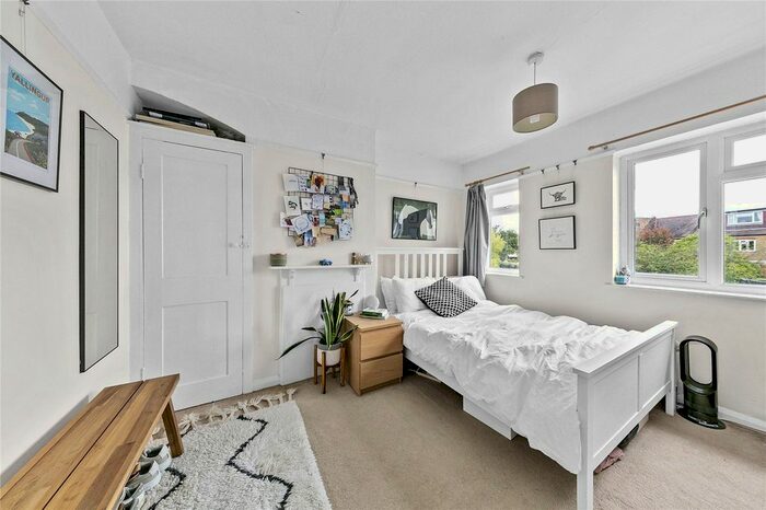 3 Bedroom End Of Terrace House To Rent In Lambert Avenue, Richmond, Surrey, TW9