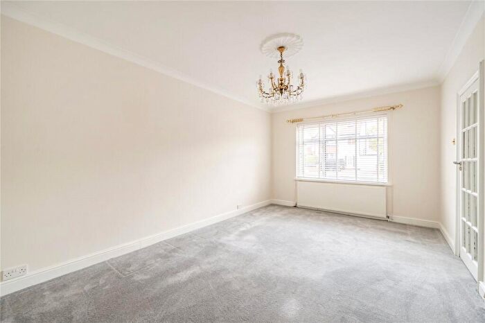 5 Bedroom House To Rent In Sneyd Road, London, NW2