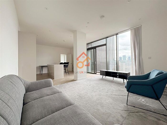 2 Bedroom Flat To Rent In Fifve, Queen Street, Salford, M3