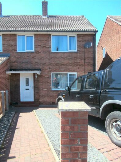 3 Bedroom Semi-Detached House To Rent In Brinkburn Crescent, Houghton Le Spring, DH4