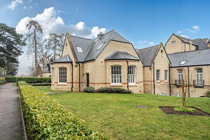 2 Bedroom Apartment For Sale In Bedford Wing, Kingsley Avenue, Fairfield, SG5