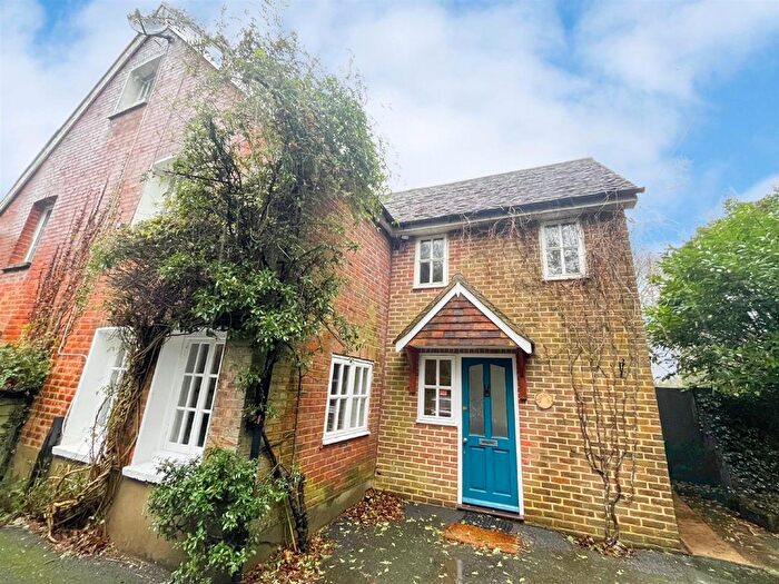 3 Bedroom Semi-Detached House To Rent In Swainham Lane, St. Leonards, TN38