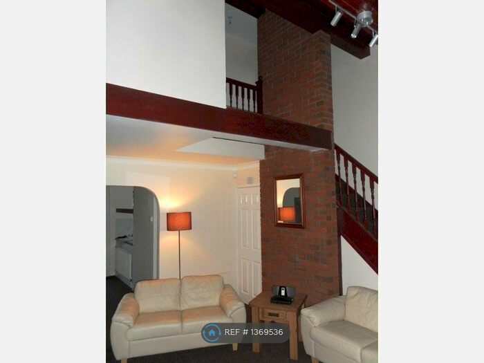 2 Bedroom Flat To Rent In White Lady Close, Worsley, Manchester, M28
