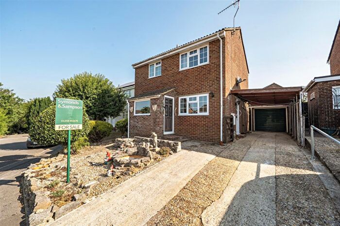 3 Bedroom Detached House For Sale In Medbourne Close, Blandford Forum, DT11
