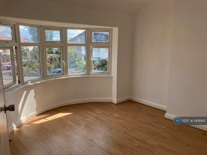 4 Bedroom Terraced House To Rent In Egham Crescent, Sutton, SM3