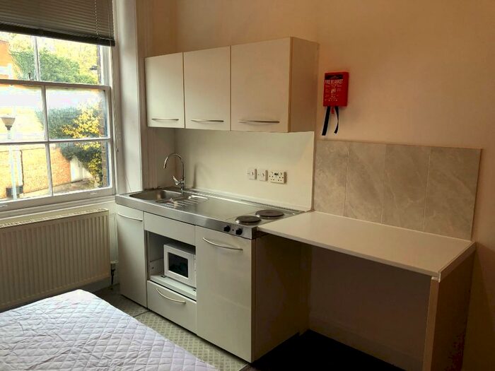 Studio To Rent In York Way, London, N7