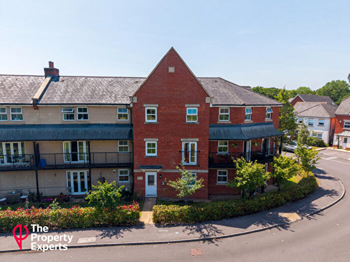 2 Bedroom Apartment For Sale In Cirrus Drive, Reading, RG2