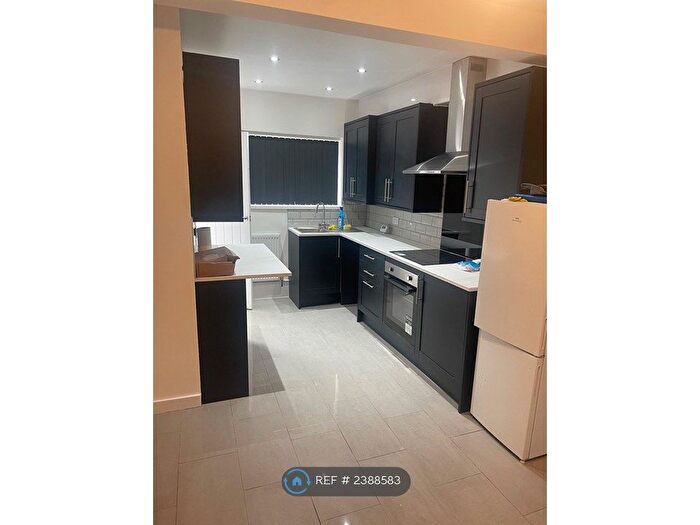 3 Bedroom Terraced House To Rent In Draycot Avenue, Blackpool, FY3