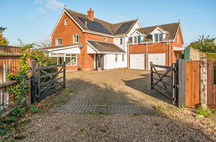 6 Bedroom Detached House For Sale In Mill Street, Gislingham, Eye, Suffolk, IP23
