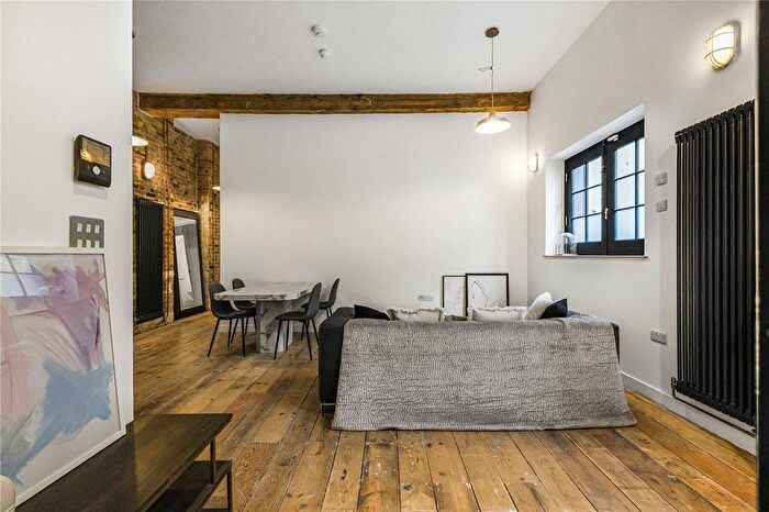 2 Bedroom Flat To Rent In City Garden Row, London, N1